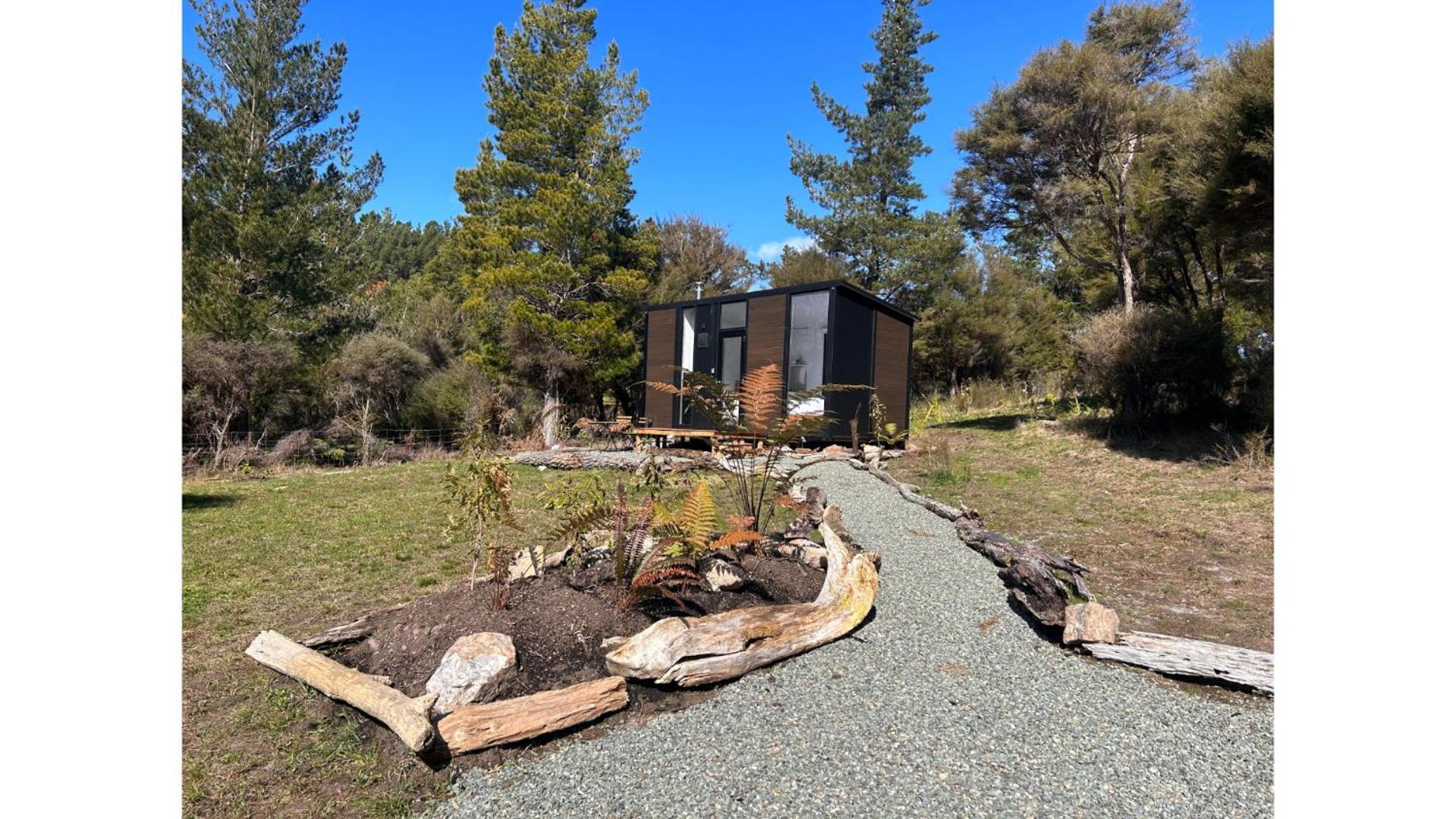 Ruru Tiny House By Tiny Away Villa Rangihaeata Exterior foto